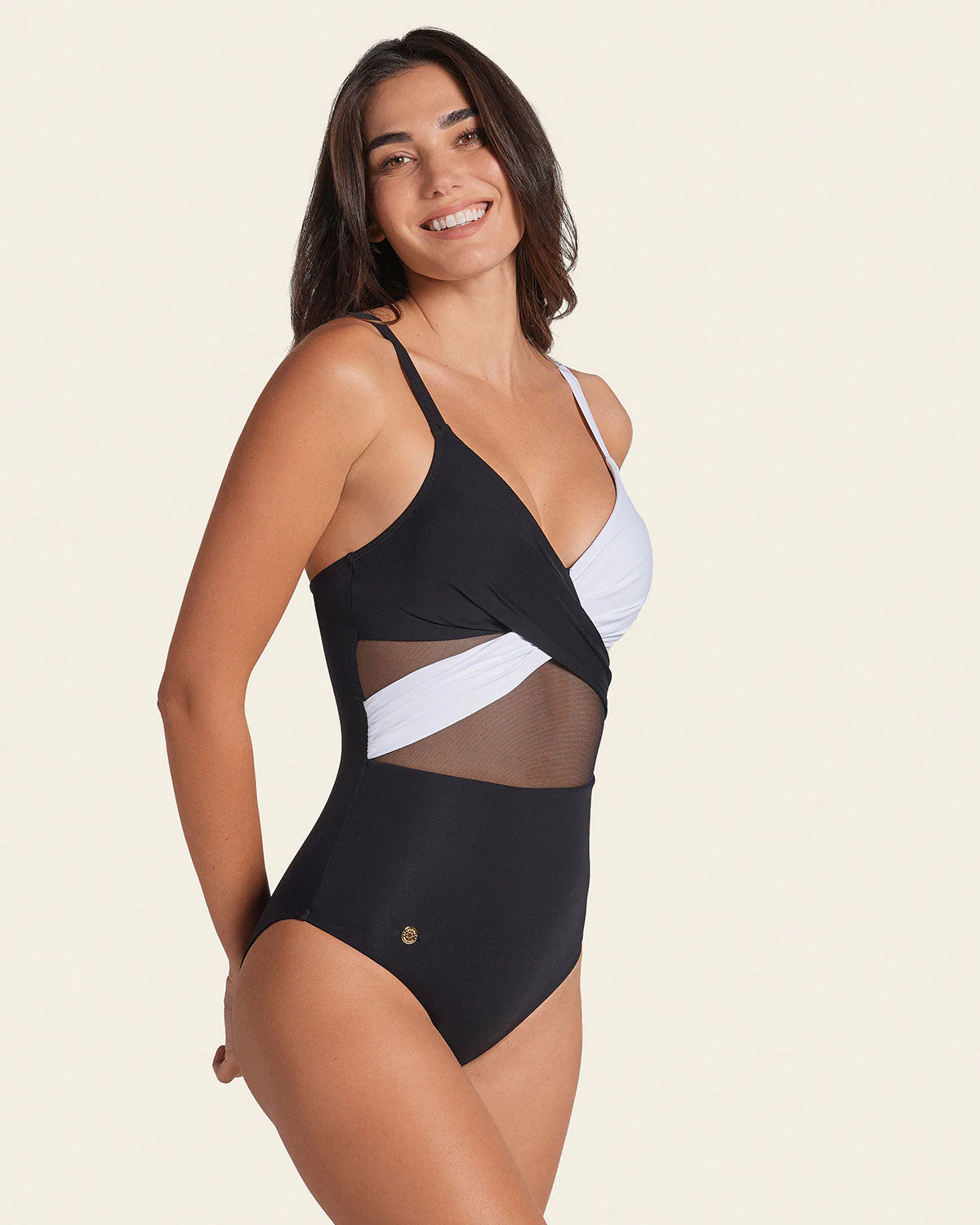 Bañador reductor con drapeado en escote - Image 3