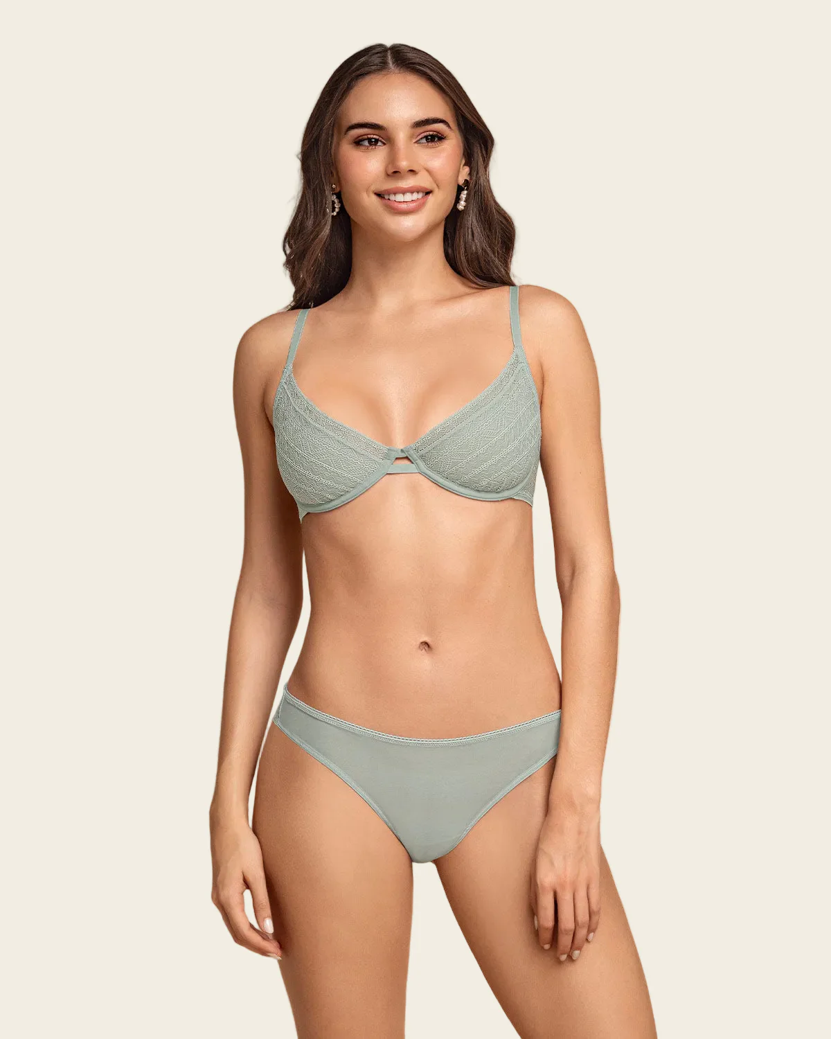 Bralette con aro en encaje liviano y suave - Image 3