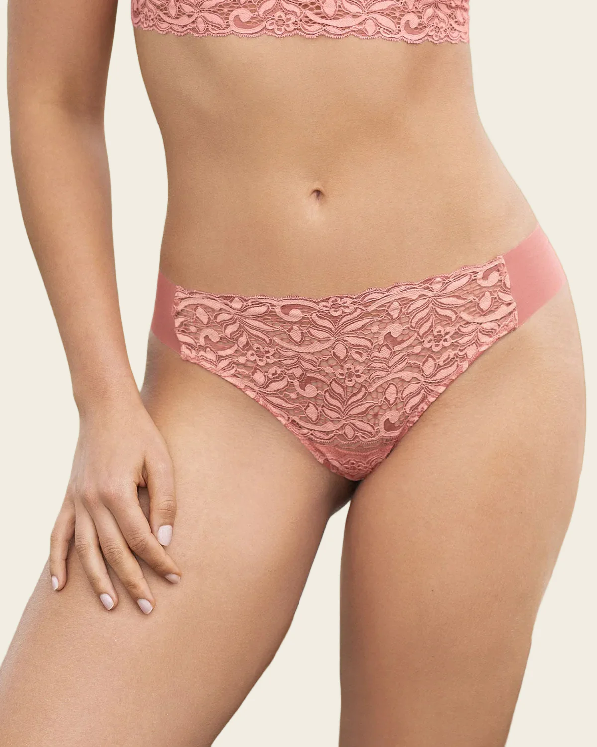 Brasileña con encaje frontal y tela invisible en glúteos - Image 10