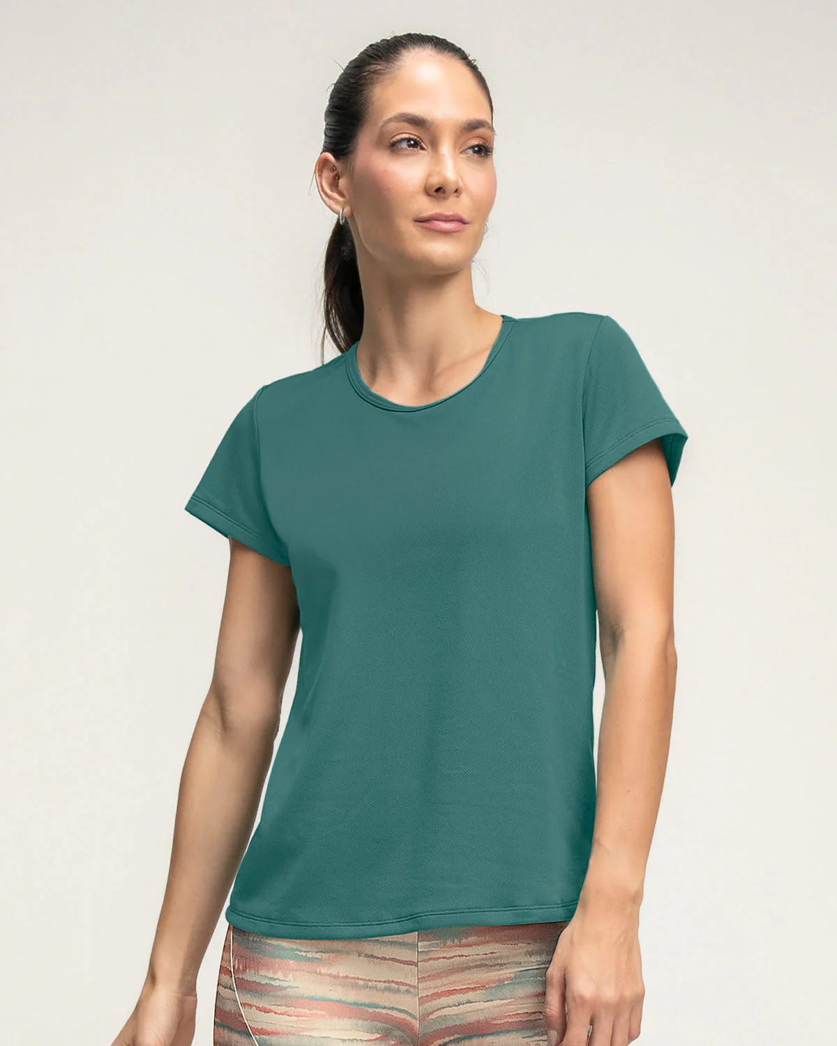 Camiseta deportiva de secado rápido y silueta semiajustada - Image 18
