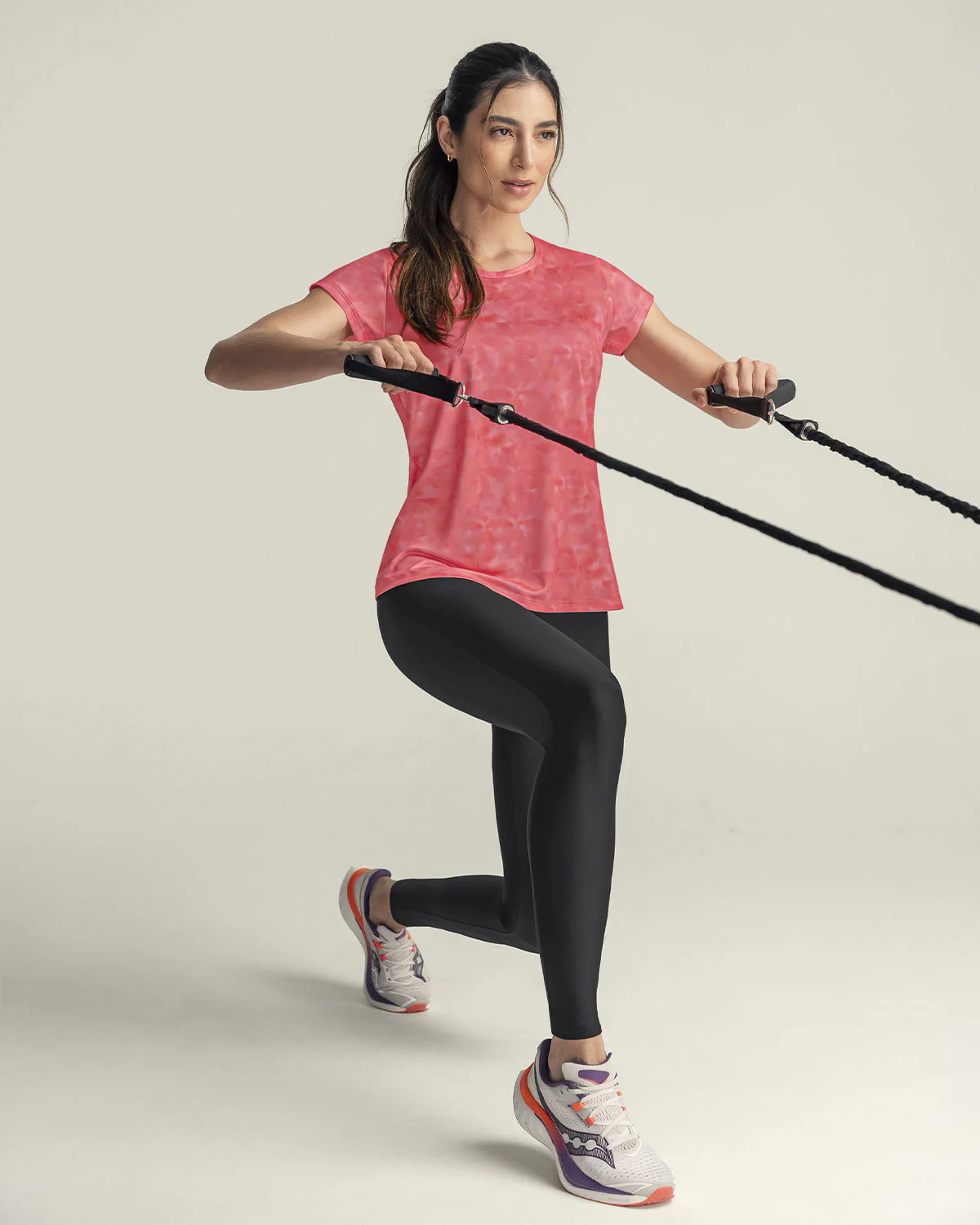 Camiseta deportiva de secado rápido y silueta semiajustada - Image 32