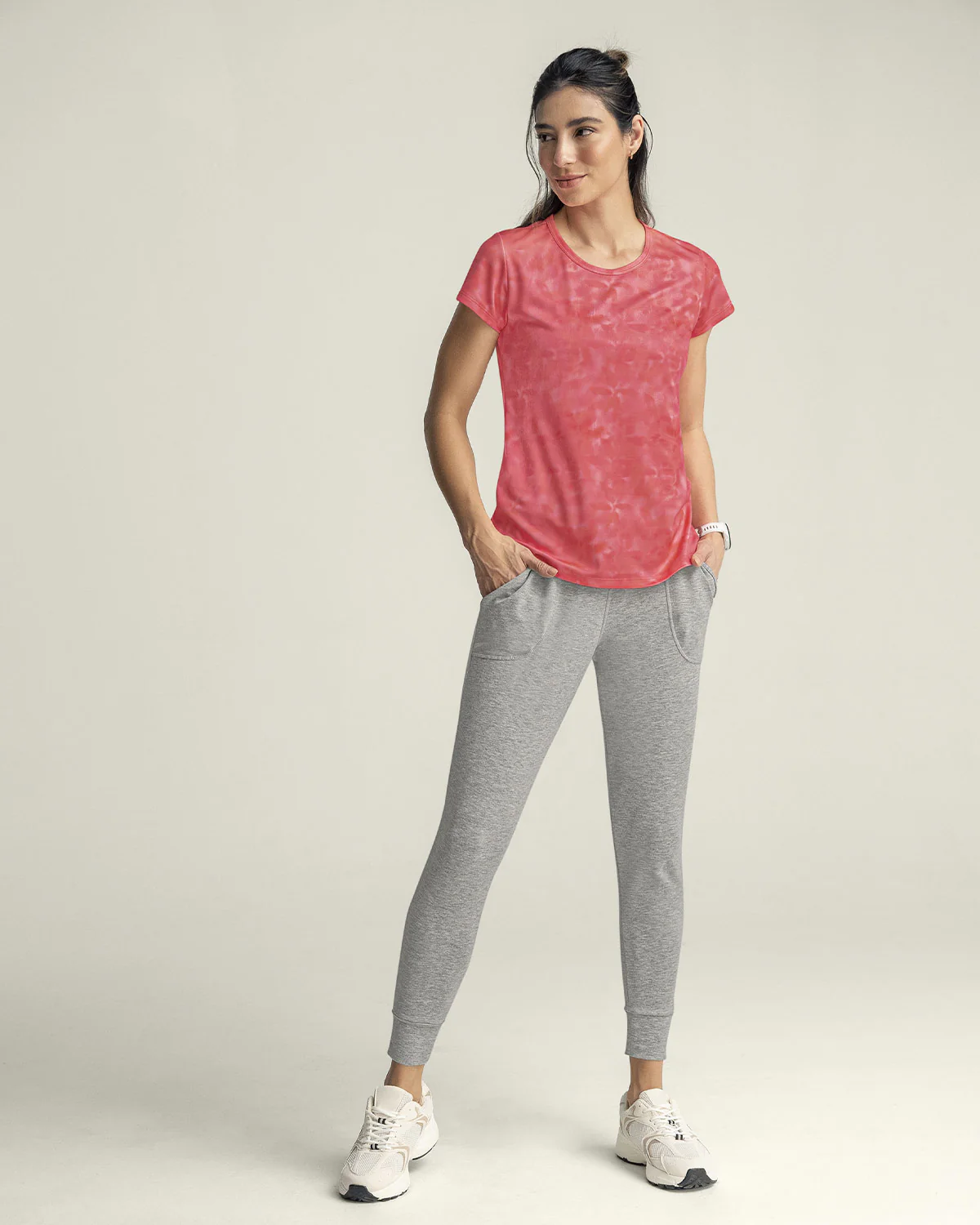 Camiseta deportiva de secado rápido y silueta semiajustada - Image 33