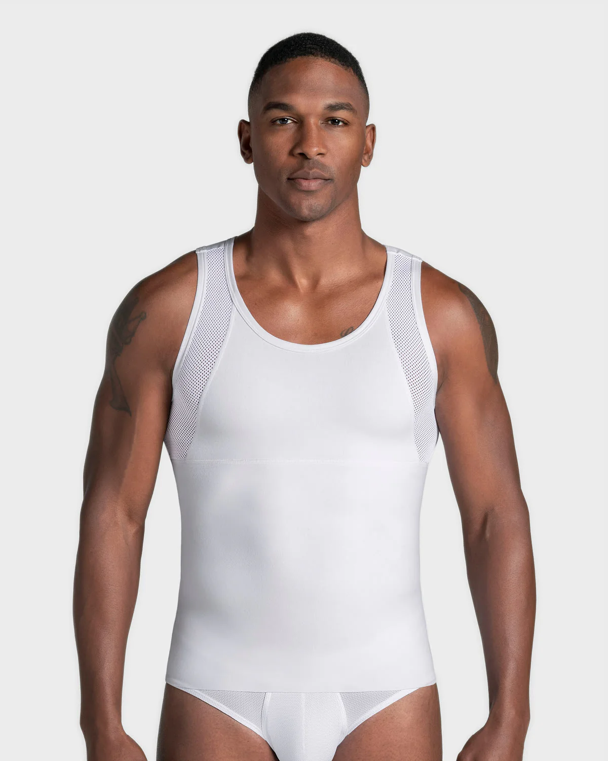 Camiseta sin mangas de compresión moderada ideal para uso diario con algodón pima - Image 10