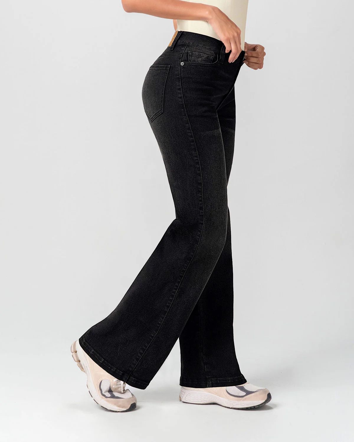 Jean bota ancha esencial para mujer - Image 15