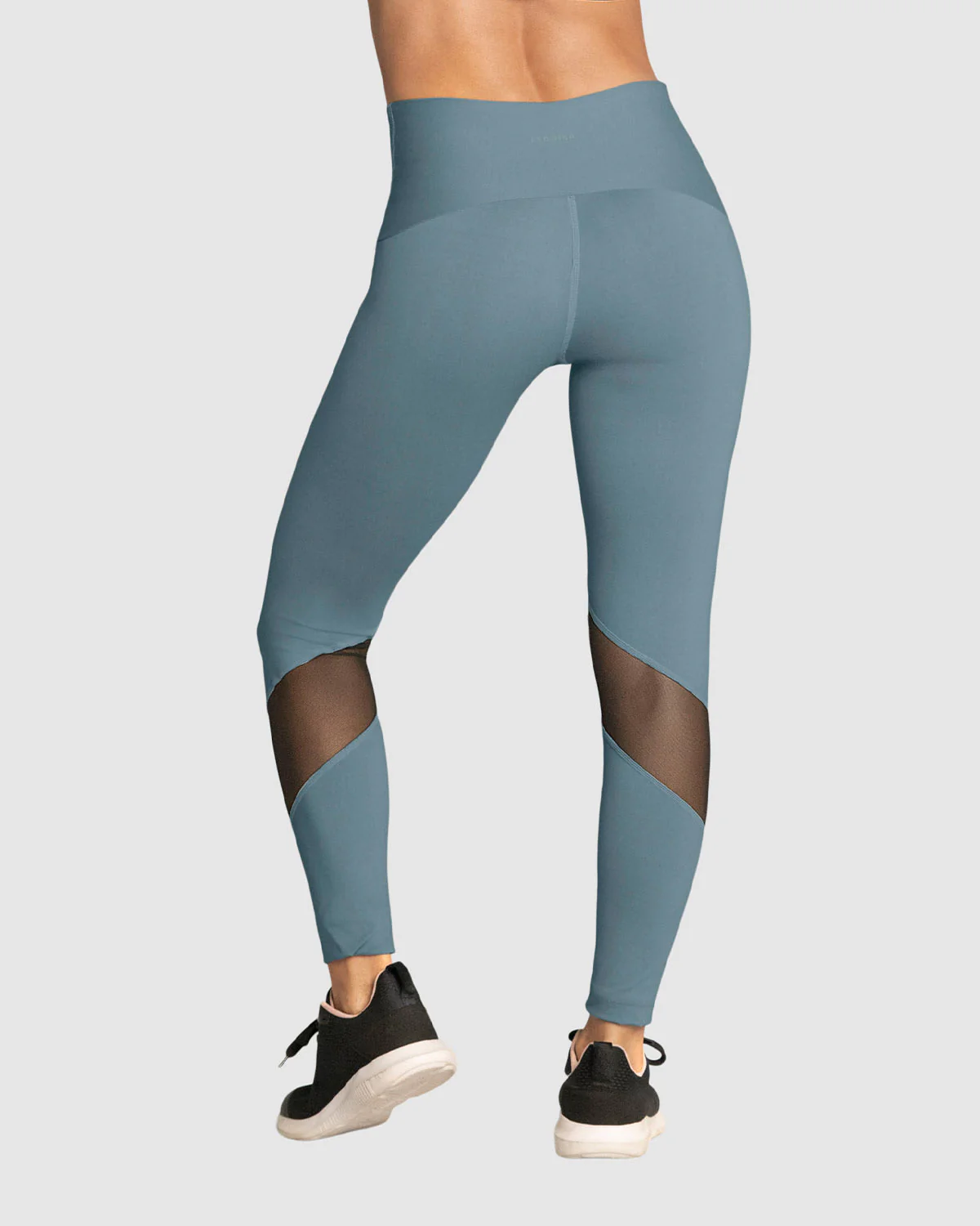Legging de compresión con mallas transpirables en piernas - Image 6