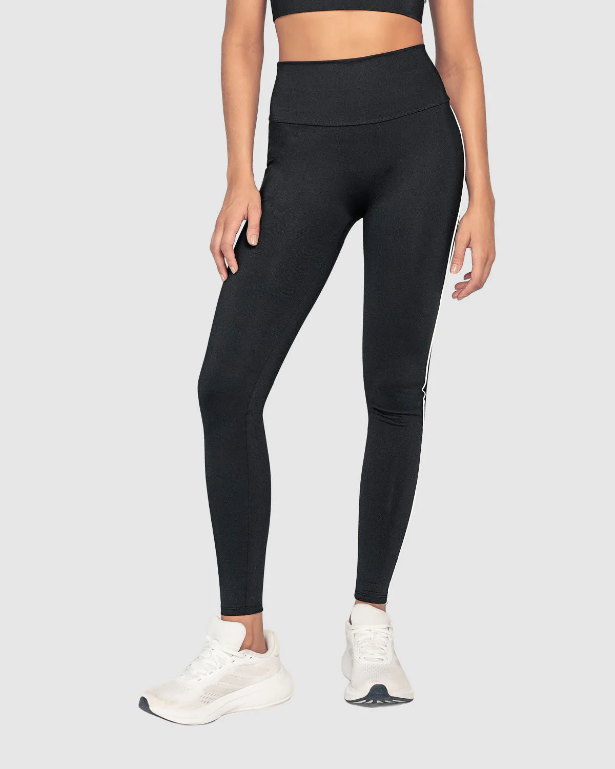 Legging deportivo de compresión con doble capa de tela en pretina - Image 7