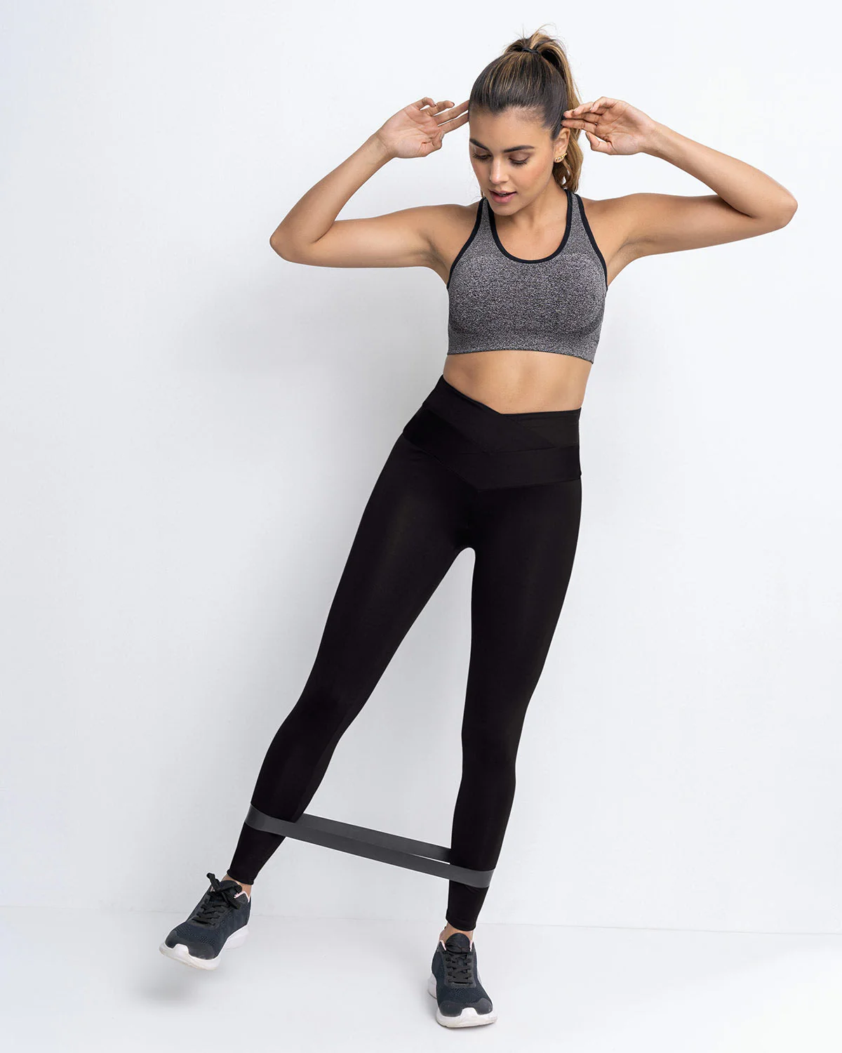 Legging deportivo de compresión con pretina cruzada en forma de V - Image 9
