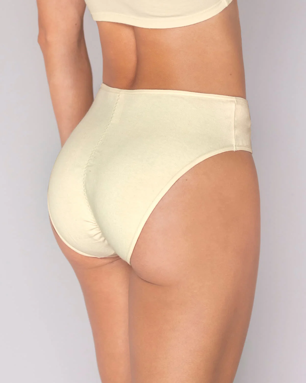 Paquete x 3 bragas tipo bikini con buen cubrimiento - Image 4