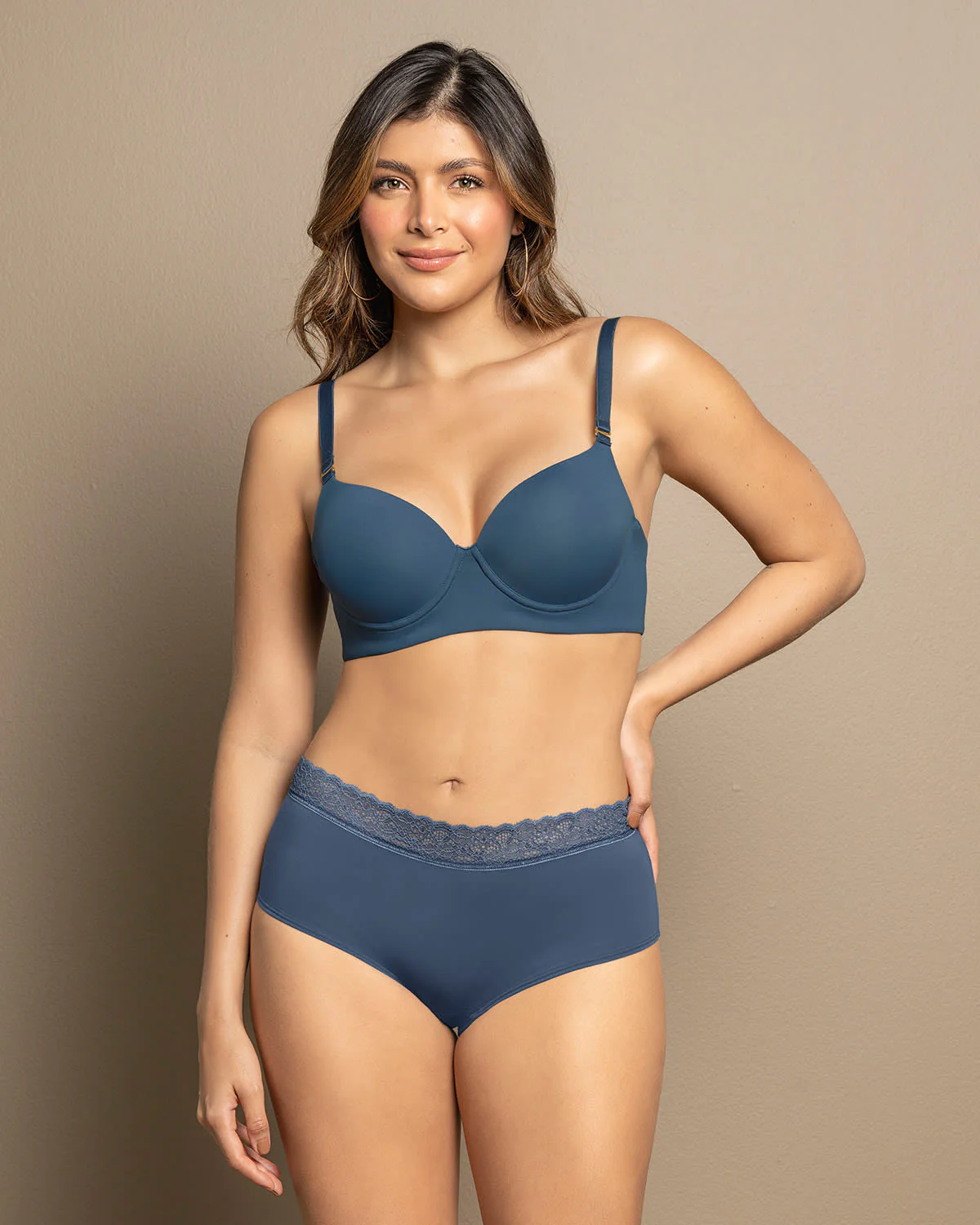 Sujetador de push up alto copa lisa - Image 20