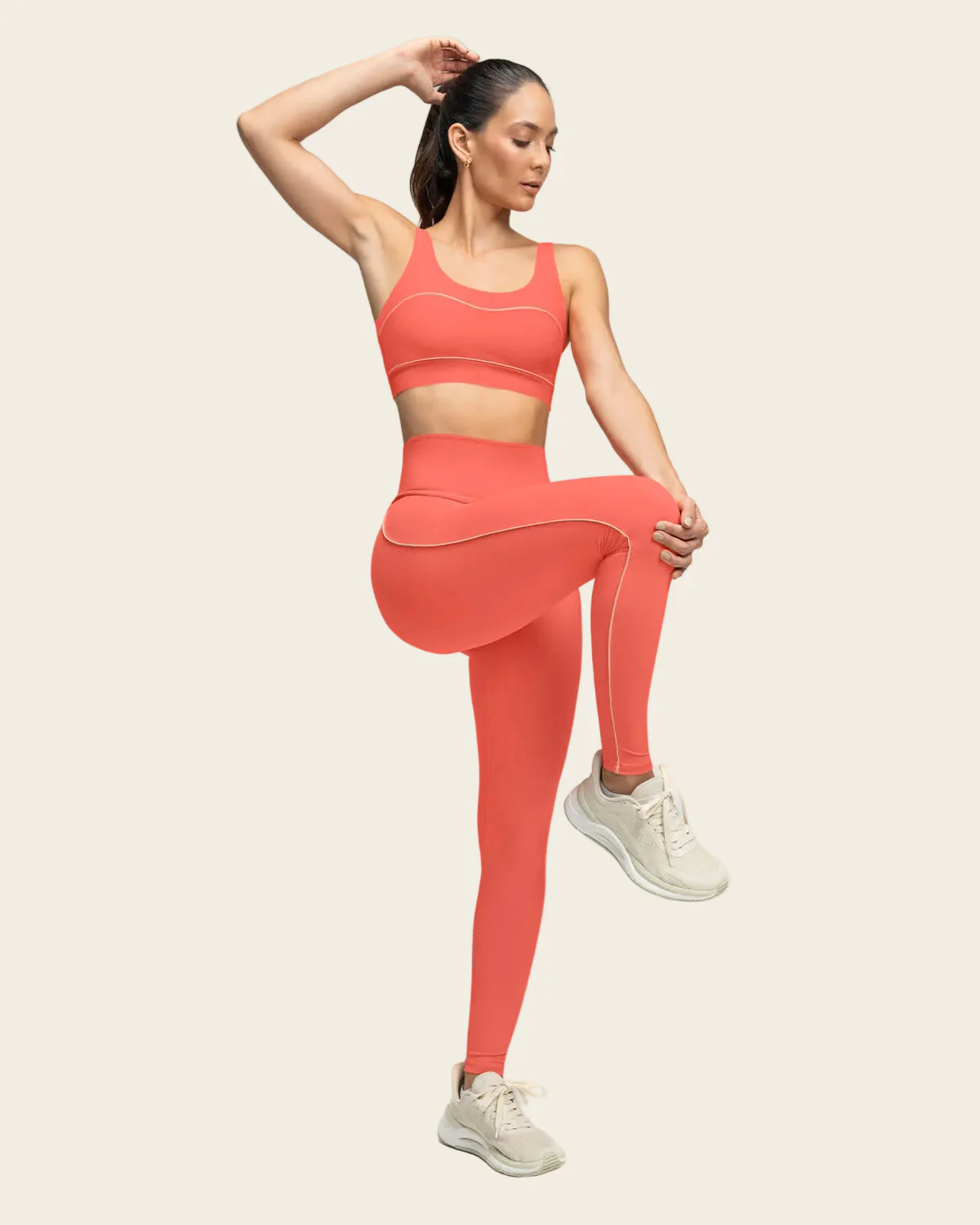 Top deportivo con tirantes dobles en espalda - Image 15