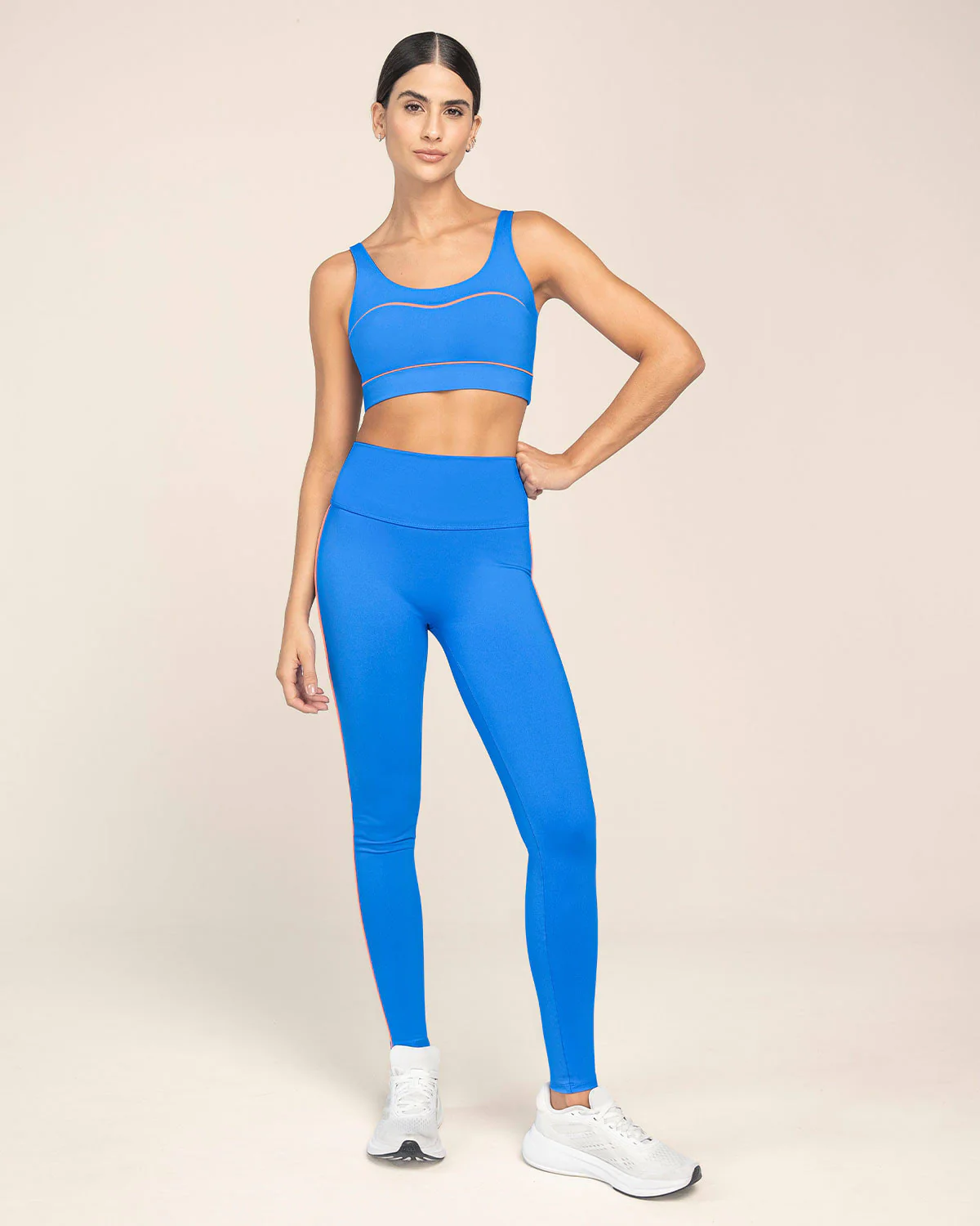 Top deportivo con tirantes dobles en espalda - Image 21