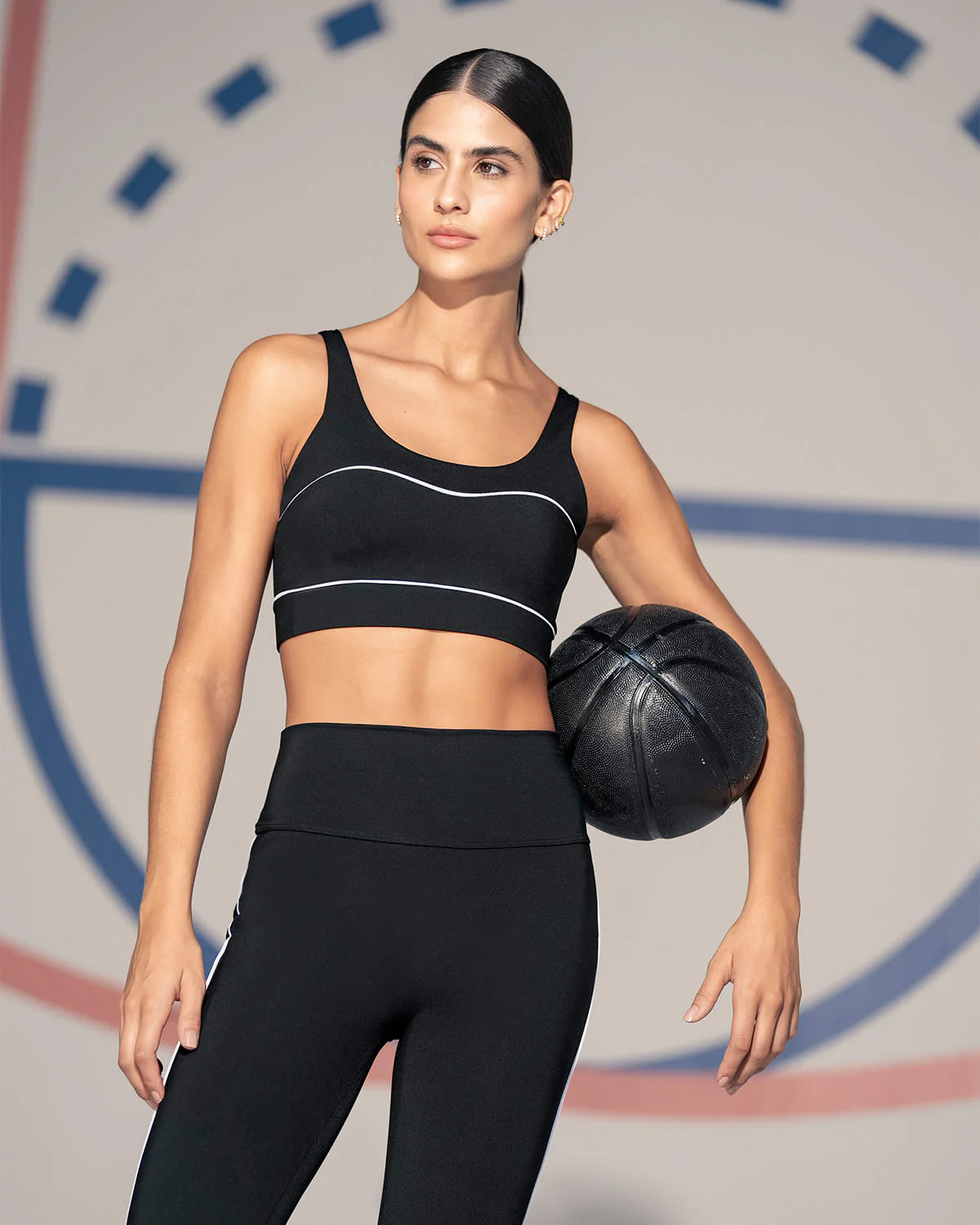 Top deportivo con tirantes dobles en espalda - Image 6
